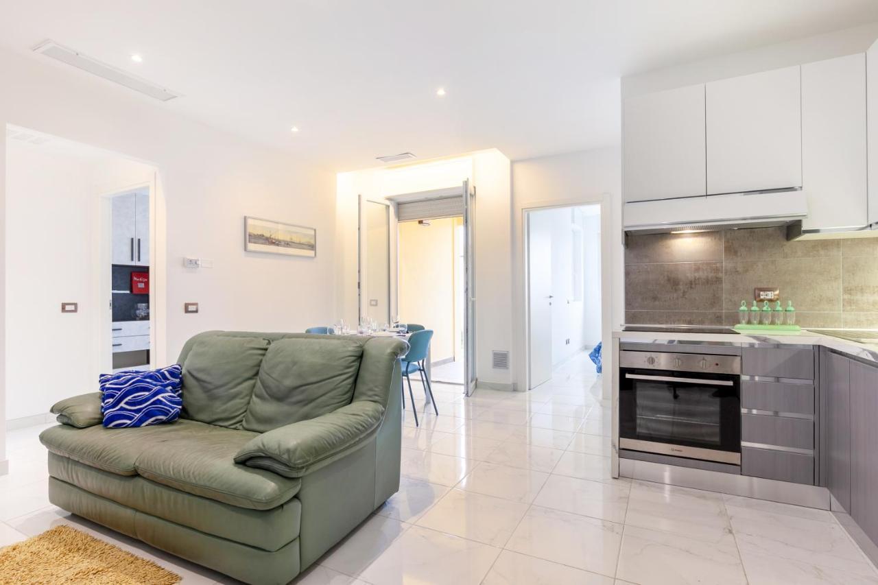 Seaside Flat With Swimming Pool And Private Parking Apartment Calambrone Exterior photo